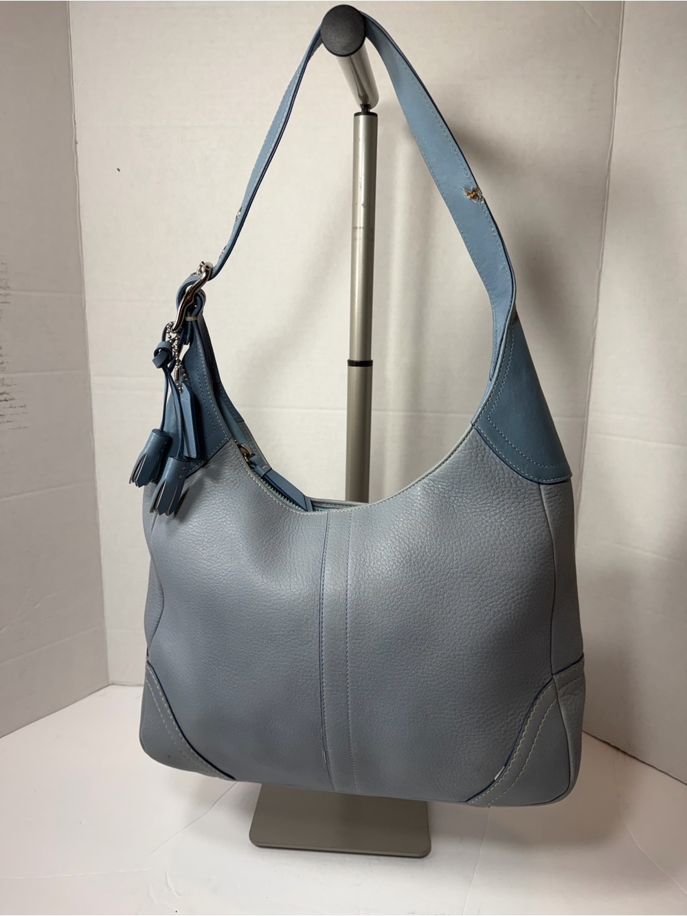 Vintage COACH Hobo Shoulder Bag F10686 Light Blue Leather Purse,call out strap